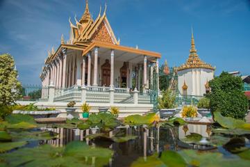 Phnom Penh Full-Day City and Architecture Tour