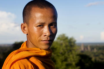 Private Tour: Buddhist Blessing Ceremony and Pagoda Tour from Siem Riep