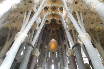 Sagrada Familia guided tour and La Pedrera entrance premium  Edit