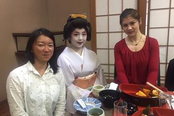 Geisha Banquet Experience at a Former Samurai's Residence with Kaiseki-Ryouri