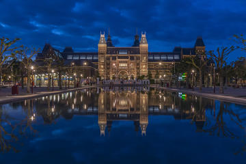 Skip-the-Line Rijksmuseum Amsterdam & 1-Hour Canal Cruise