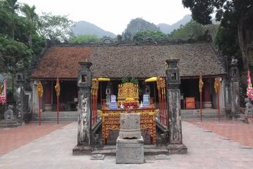 Hoa Lu Ancient Citadel and Thung Nang Sampan Day Trip from Hanoi