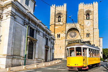 Full-Day Lisbon Heritage and Modernity Private Tour