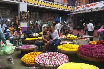 Bengaluru Pete City Market Small-Group Half-Day Walking Tour