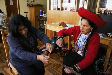 Chinchero Weaving Tour: Weave Alpaca and Sheep Wool into Fine Textiles