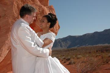 Valley of Fire Wedding by Private Limousine