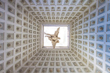 Small Group Secret Venice and Venetian Palace Walking Tour
