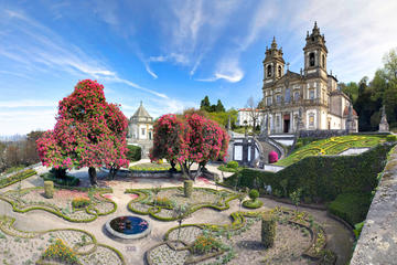Small-Group Guimaraes and Braga Day Trip from Porto with Lunch