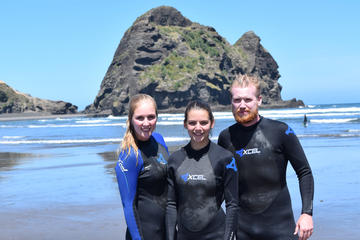 Full-Day Piha and Waitakere Eco-Tour with Surf Lesson from Auckland