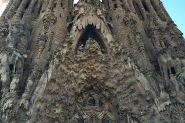 A walk around the Sagrada Familia and Barrio Gotico