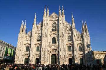 Day Trip to Milan from Stresa