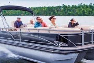 Pontoon Party Boat