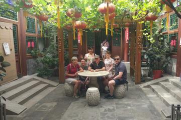 Private Hutong Culture Tour with Dumpling Cooking Class plus Cricket Fighting Game