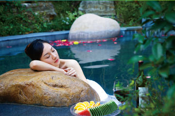 Private Summer Palace and Hot Springs Tour from Beijing