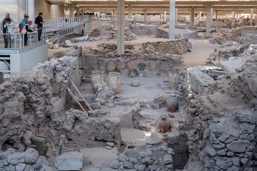 Santorini Archaeology and Wine Small-Group Tour with Tastings