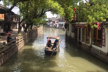Private Day Trip to Zhujiajiao Ancient Water Town plus Shanghai Scenic Highlights