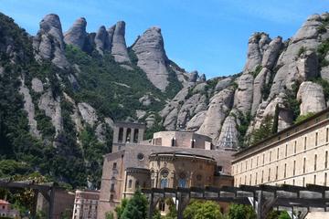 Private Tour: Half-Day Montserrat Experience