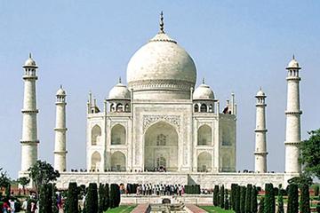 Delhi Agra Dellhi tour by sedan car : Same Day Trip