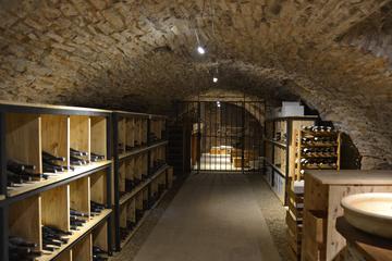 Burgundy History and Grand Cru Wine Tasting in Gevrey Chambertin