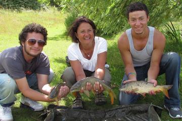 Small-Group Carp Fishing Experience in London