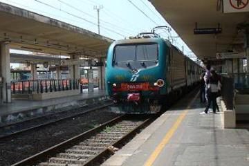 Private Departure Transfer: Florence Train Station
