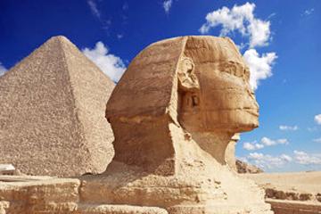 Day Tour to Giza pyramids Egyptian Museum Old Cairo and Khan El Khalili Bazaar