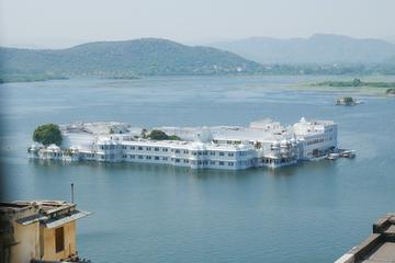 6-Day Grand Heritage Tour of Western Rajasthan from Udaipur to Jaipur