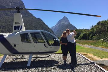 2-Hour Milford Sound Helicopter Tour Including Glacier Landing