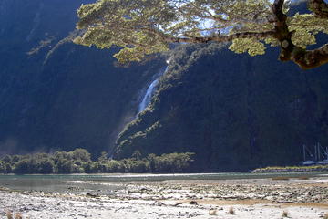 3-Hour Mighty Milford Sound Scenic Flight from Wanaka