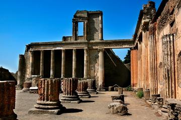 Private Driver: Full-Day Pompeii, Positano and Sorrento from Naples