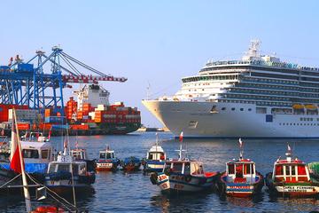 Coast Trip to Valparaiso and Wine tour at Casablanca Valley with drop off Port for your Cruise