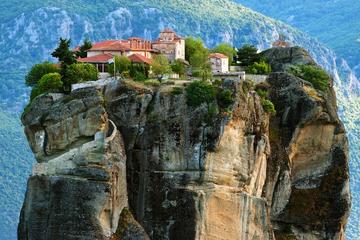 2-Day Delphi and Meteora Tour from Athens