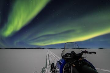 Overnight Aurora Adventure in Lake Inari