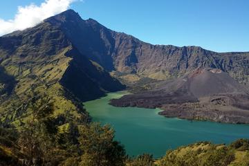 2-Night Mt Rinjani Beginner Trekking Tour from Lombok