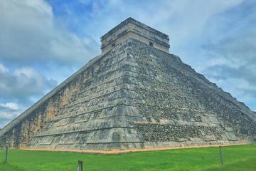 Chichen Itza from Riviera Maya