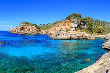Discover Mallorca natural secrets by speed boat