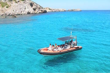 Speedboat to north coast beaches and snorkelling session in the marine reserve