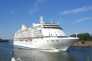 Arrival, Departure or Round Trip Private Transfer: Central London to Southampton Cruise Port