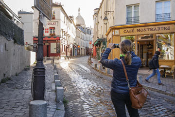 2.5-Hour Walking Tour of Magical Montmartre District