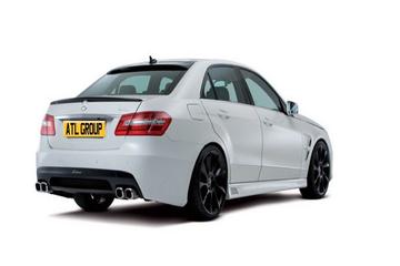 Private Arrival Transfer: Heathrow to Central London for Up to 3 Passengers