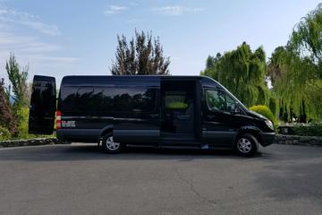 Napa and Sonoma wine tour in 8 passenger Mercedes Benz Sprinter limousine