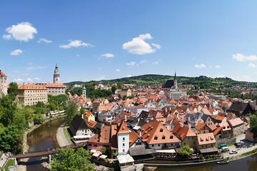 Daily Door to Door Shared Shuttle Bus from Hallstatt to Cesky Krumlov