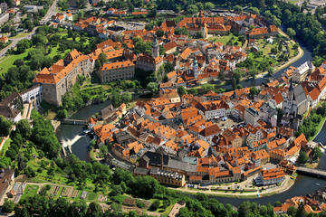 Daily Door to door Shared Shuttle bus from Linz to Cesky Krumlov