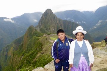 Sacred Valley, Machu Picchu 2-Day Tour with Hotel from Cusco