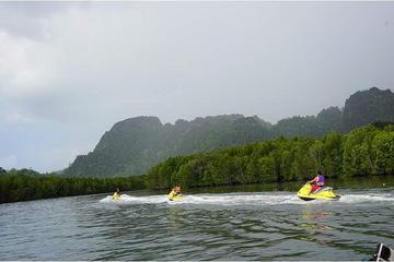 Langkawi Jet Ski Tour Including Private Hotel Transfer and BBQ Lunch