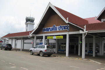 Private Departure Transfer: From Hotel in Pakse to Airport