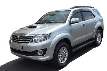 Private Departure Transfer: Ho Chi Minh City Hotels to Tan Son Nhat Airport