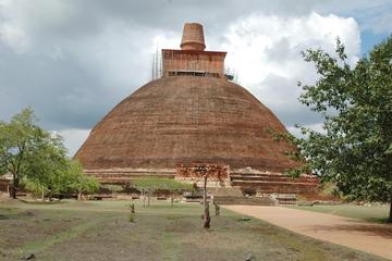 One Day Anuradhapura City Tour (All-Inclusive Private Day Trip From Colombo)