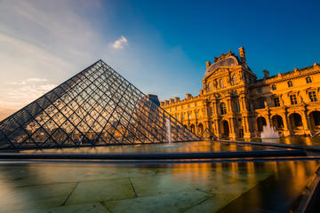 4 hour Paris Guided Tour including Louvre Masterpieces