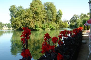 The Marne River Loop: Full Day Cruise with Lunch Included